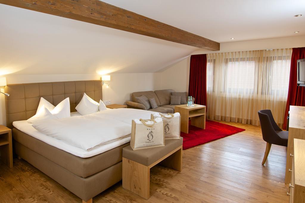 Hotel Hirsch Oberstaufen Exteriör bild